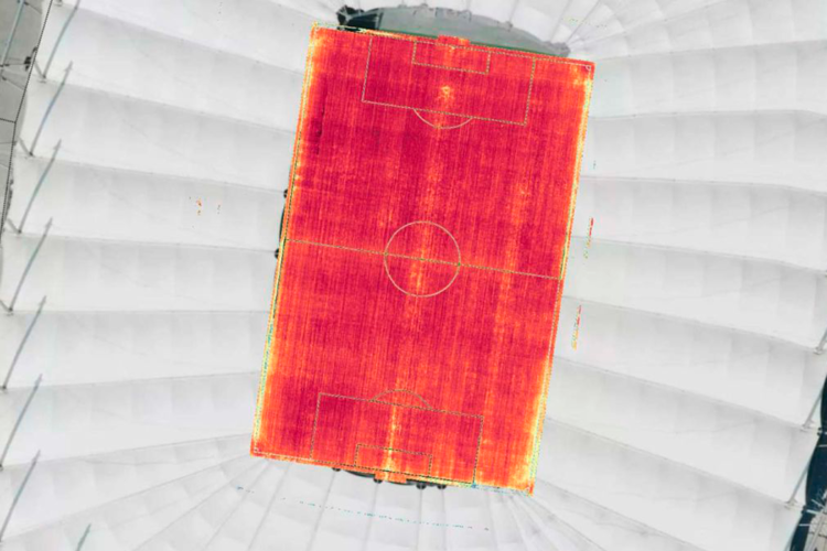 Cuidado de campos de fútbol con PIX4DFields